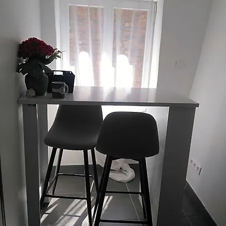 Couette-café Le Camélia De La Mazarié 3*